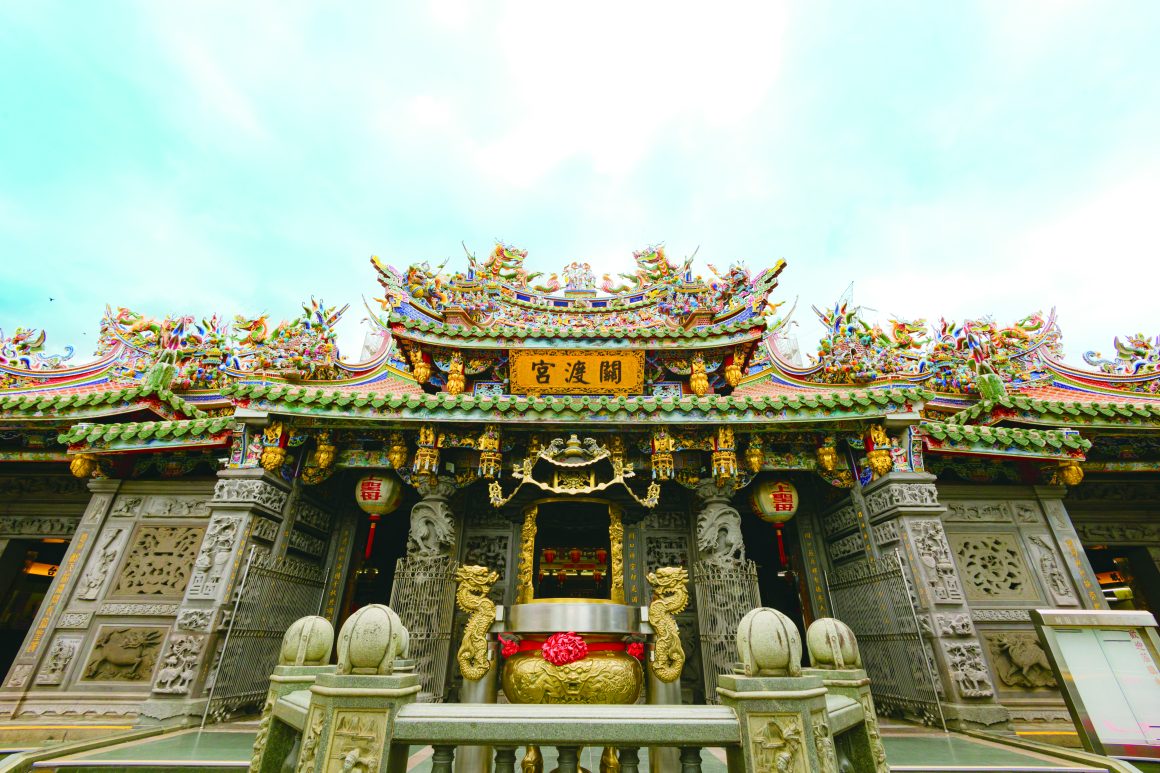 Guandu Temple boasts a rich history, with a legacy spanning over three centuries, making it the oldest Mazu temple in northern Taiwan. (Photo・Zifilm Studio)